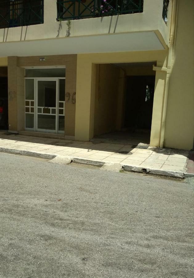 Evie'S Apartment Kalamata Ngoại thất bức ảnh